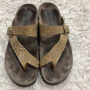 Mephisto Gold Snakeskin Print Sandal Size 39  US 9